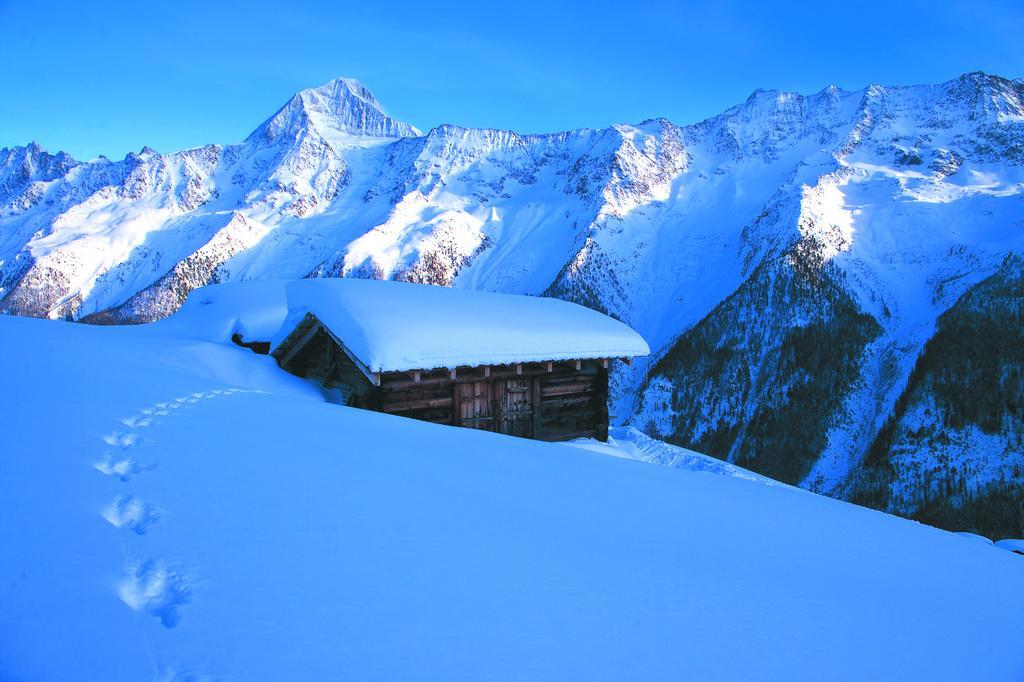 Alpenhotel Zur Wildi Lauchernalp Wiler Exterior foto