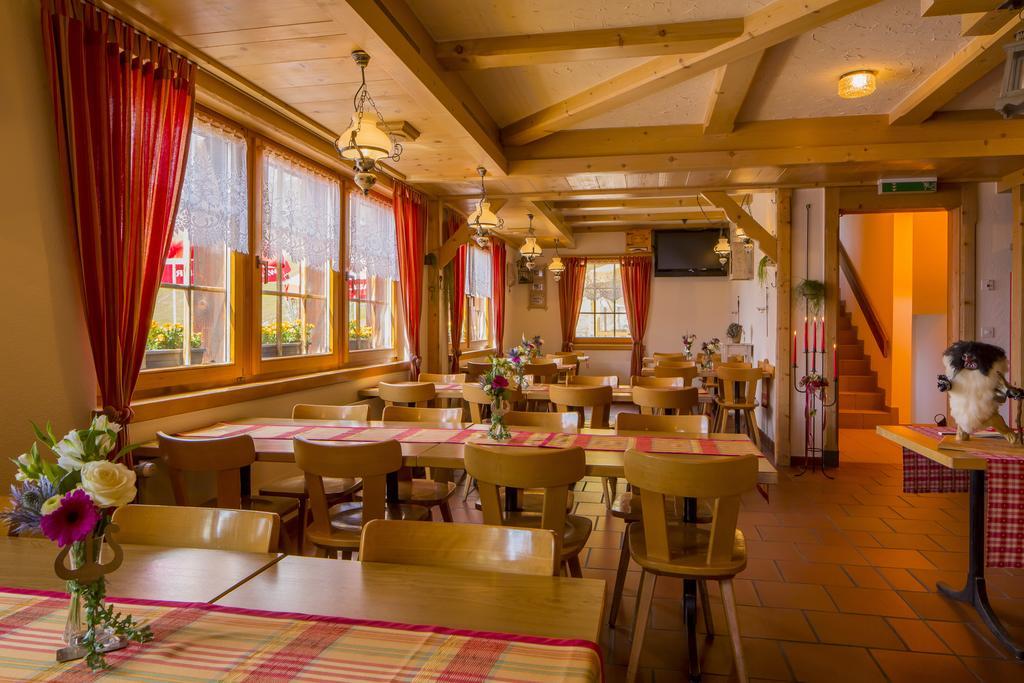 Alpenhotel Zur Wildi Lauchernalp Wiler Exterior foto