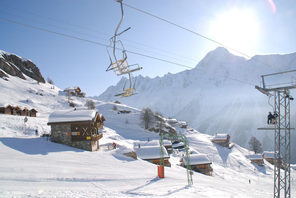Alpenhotel Zur Wildi Lauchernalp Wiler Exterior foto
