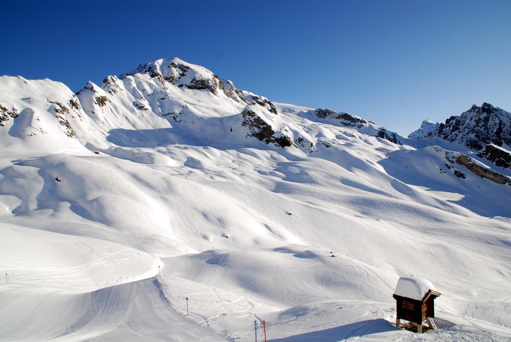 Alpenhotel Zur Wildi Lauchernalp Wiler Exterior foto