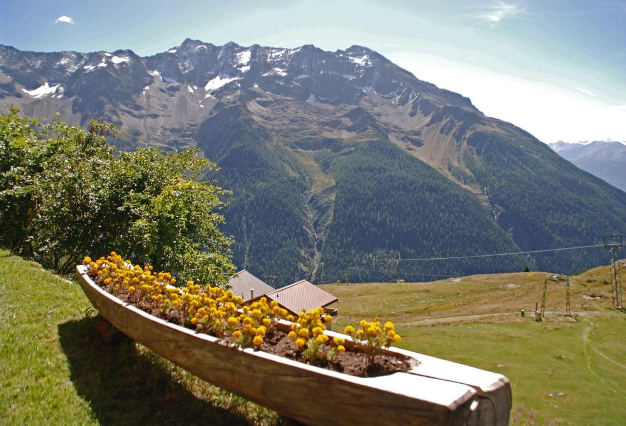 Alpenhotel Zur Wildi Lauchernalp Wiler Exterior foto